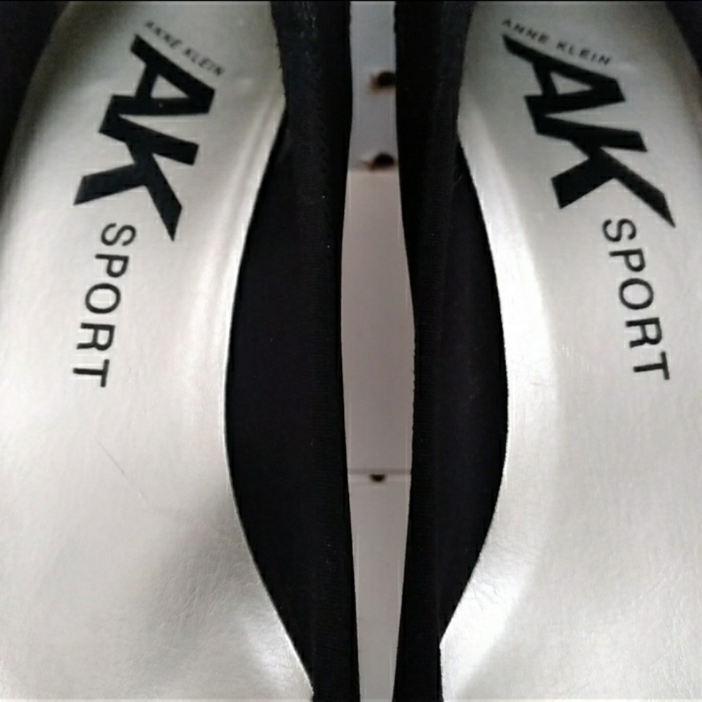 Anne Klein AK Sport | Women's Black Shoes | AK Logo Pump Low Wedge Slip-on 7.5 M - Picture 4 of 9